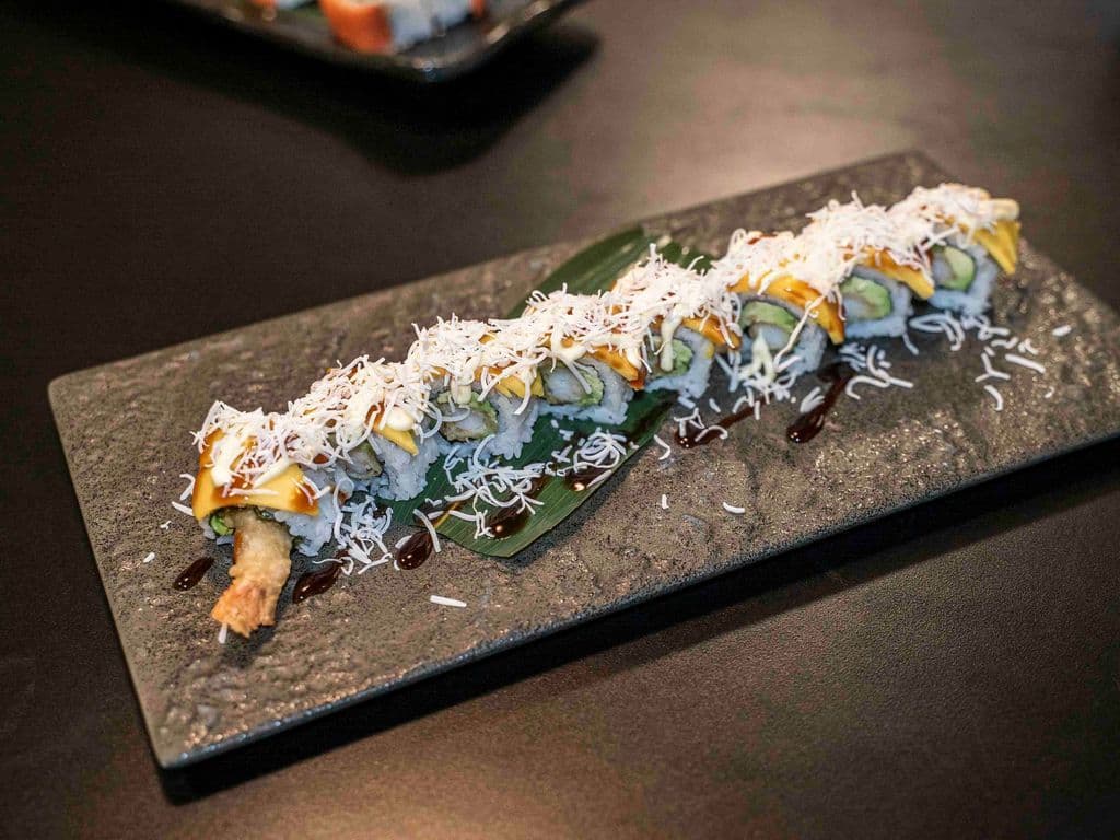 Mango Crunch Roll ( New)