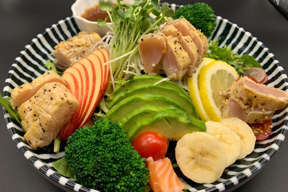 Tuna Tataki Salad
