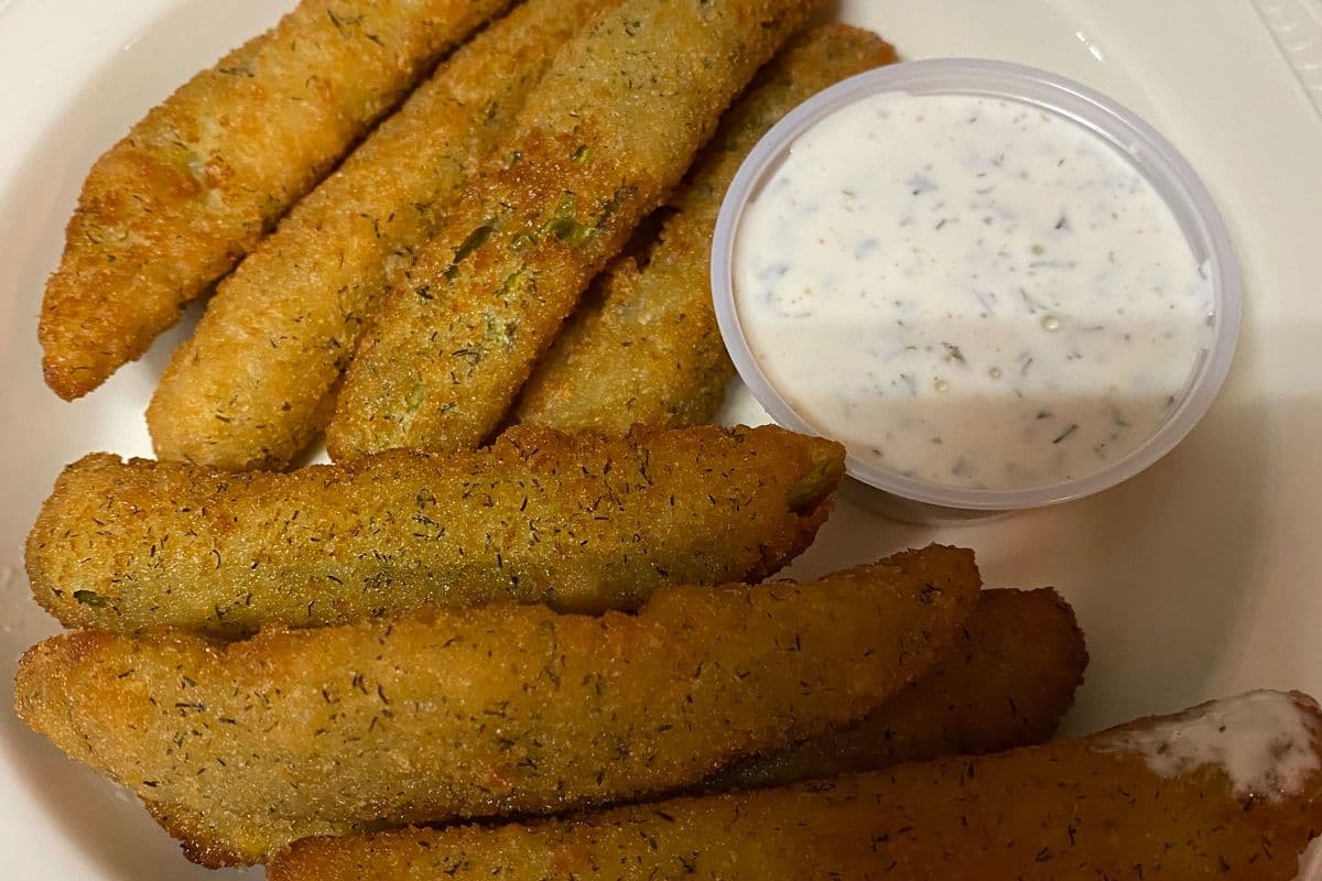 CRUNCHY DEEP FRIED PICKLES