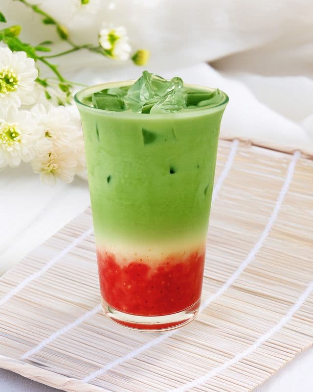 Ice Matcha Strawberry 16oz 