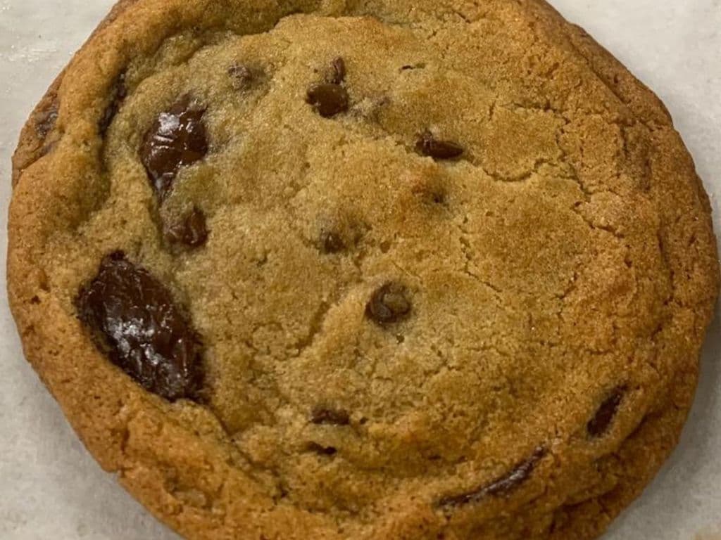 NONNA'S BROWN BUTTER CHOCOLATE CHIP COOKIE