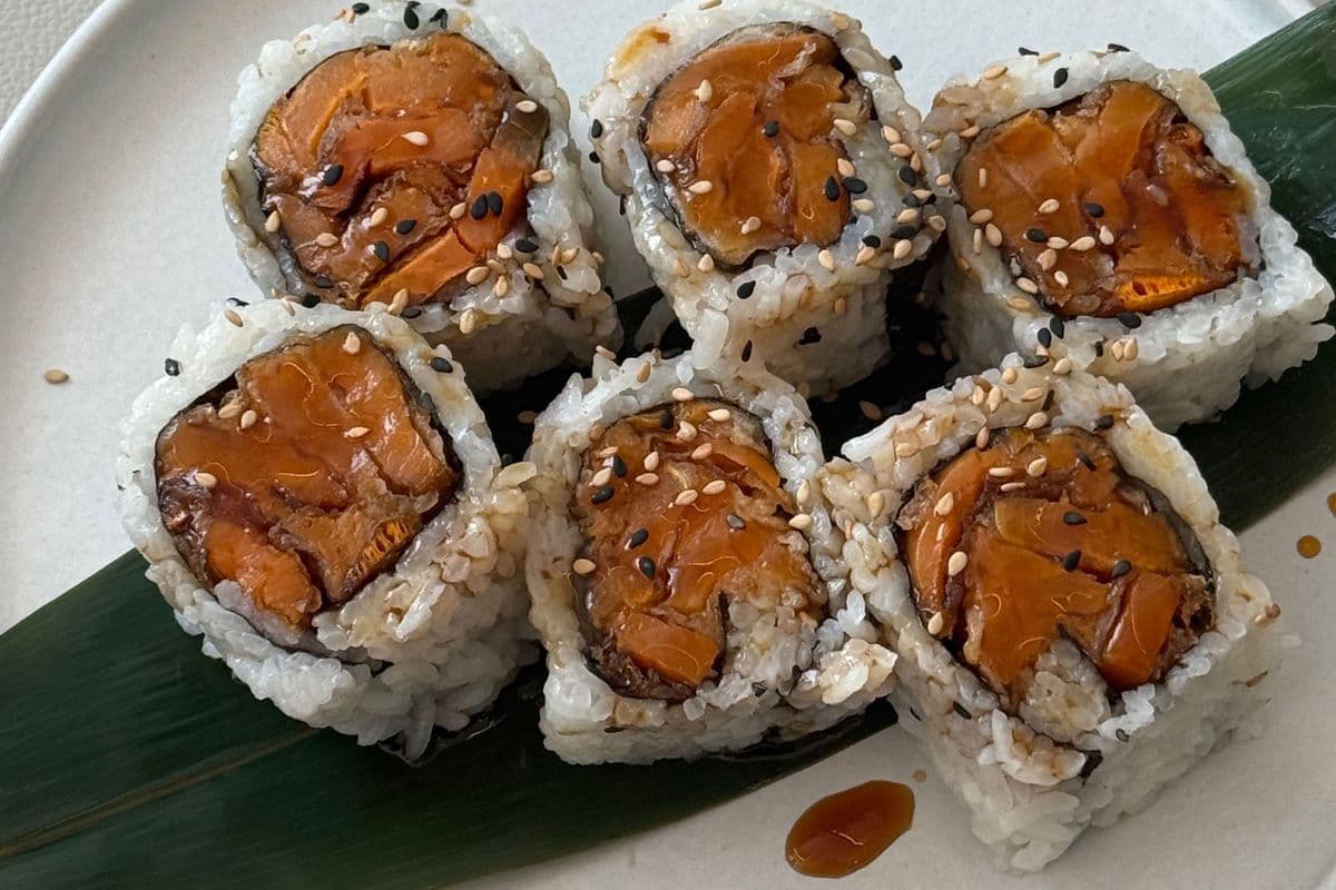 Yam Tempura Roll (6 pcs)