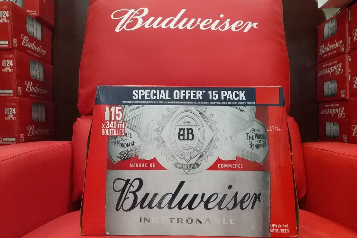 Budweiser 15 bottles (15 x 341 ml)