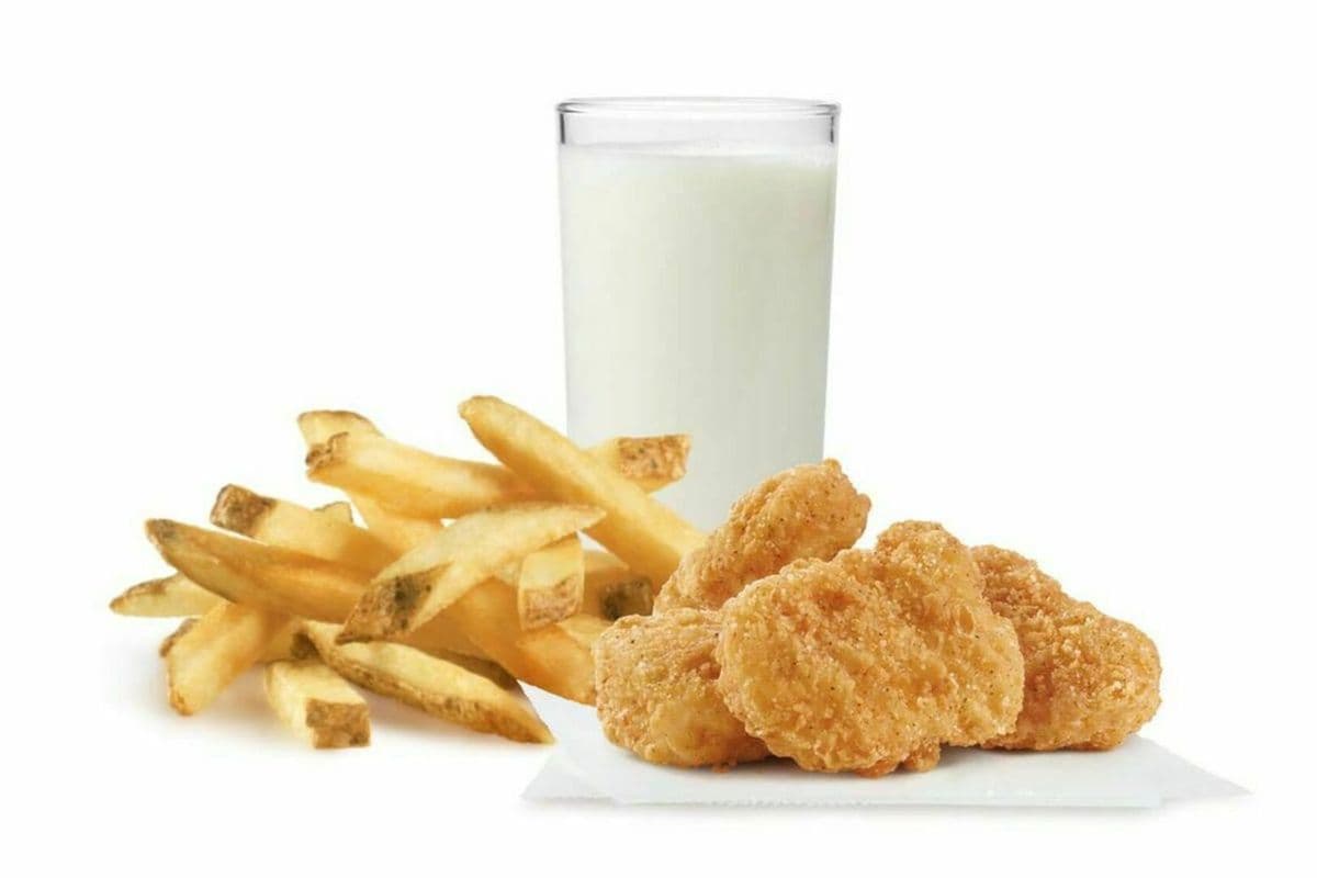 4 Pépites De Poulet Pour Enfant / Kids' 4PC Nuggets (Cals: 430 - 630)