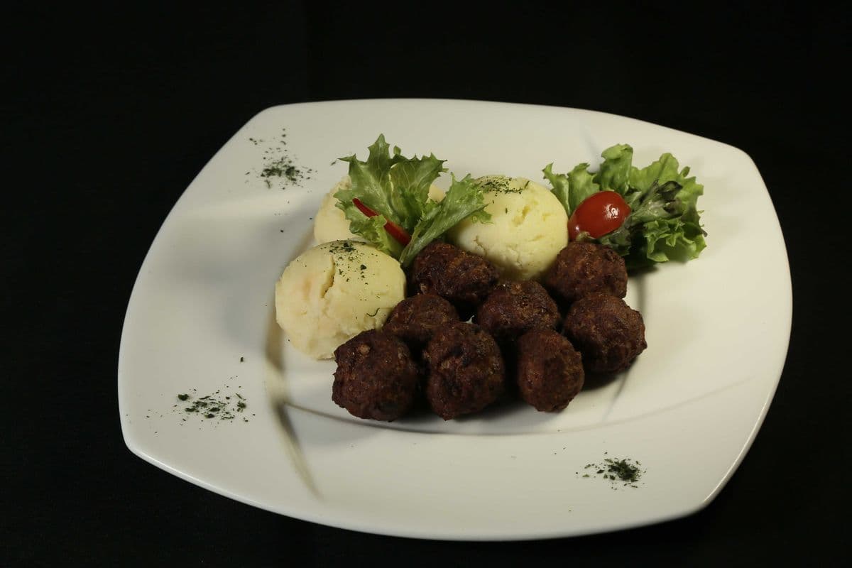 Hungarian Style Meatballs (Fasirt)