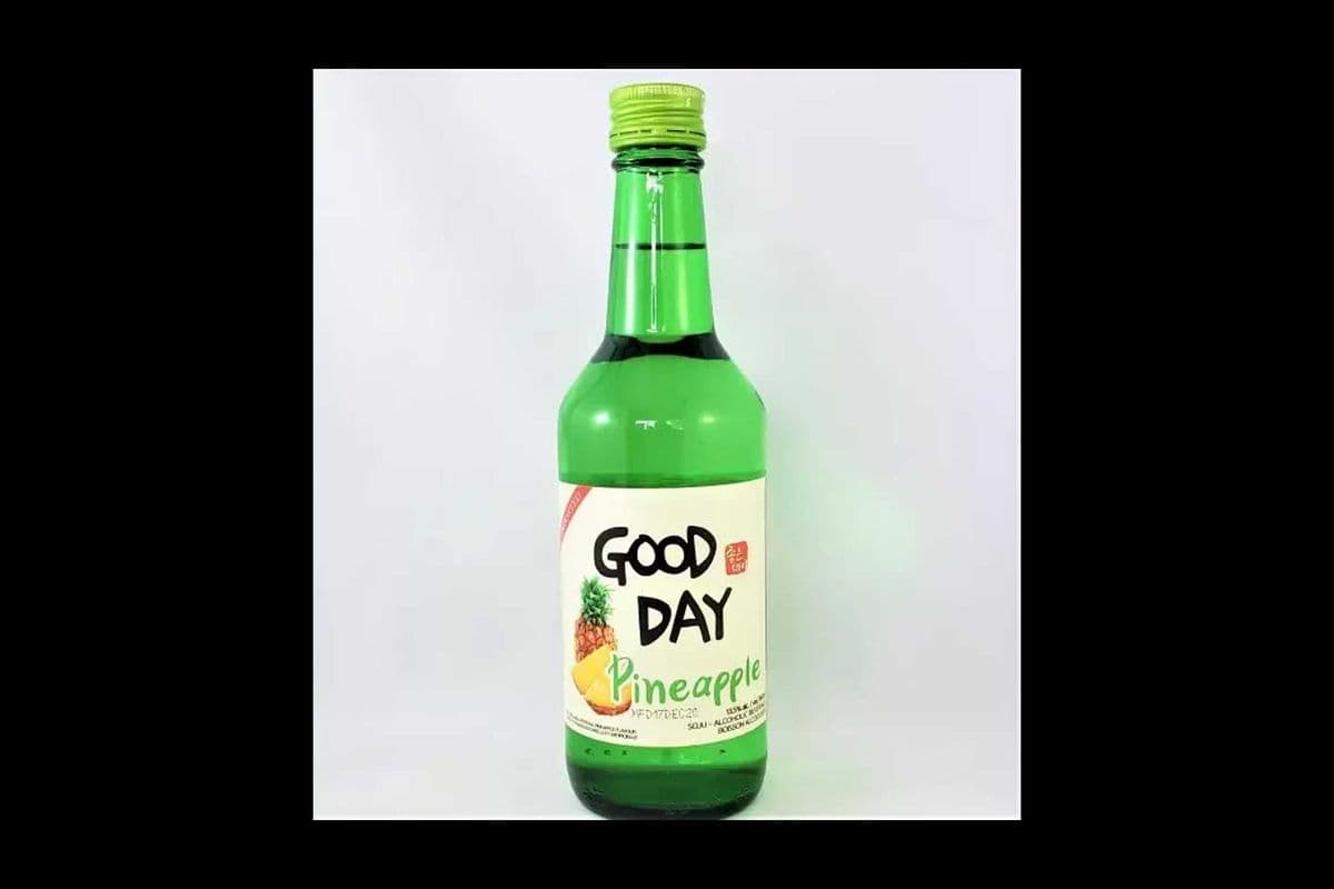 Goodday Soju Pineapple (360 ml Bottle) (1 x 360ML)