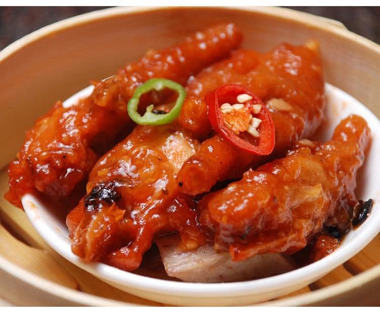 Steamed Chicken Claws in Black Bean Sauce / 豉汁蒸鳳爪.