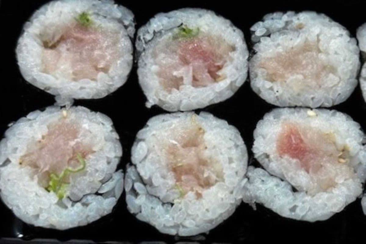 Hamachi / Yellowtail Maki(8 pcs)