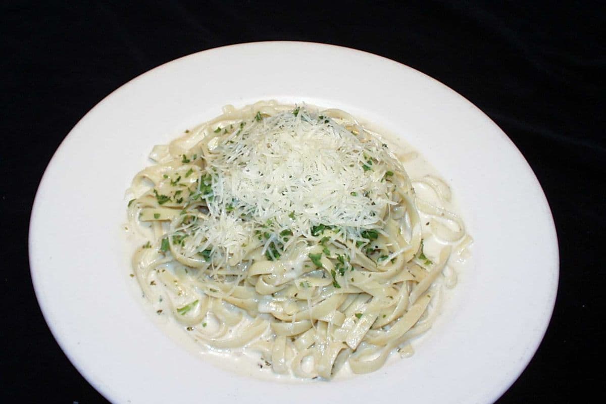 Linguini Alfredo