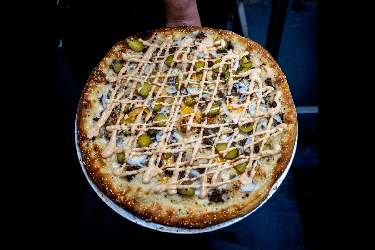 18" The Mac Daddy Pizza