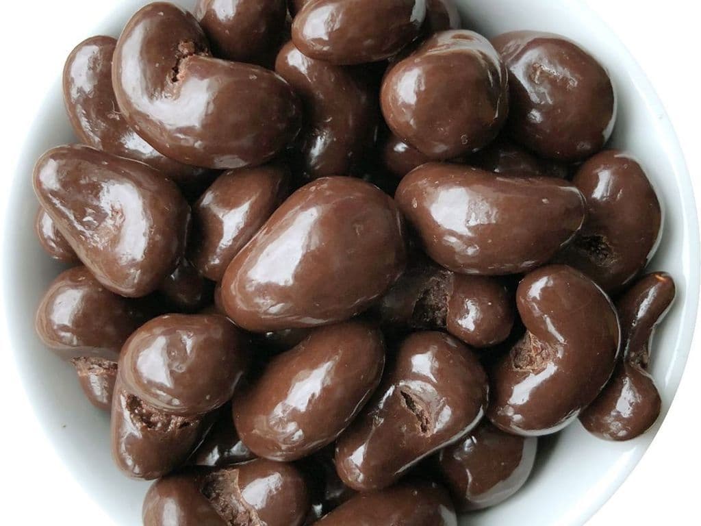 DARK CHOCOLATE SEA SALT CASHEWS 1 LB