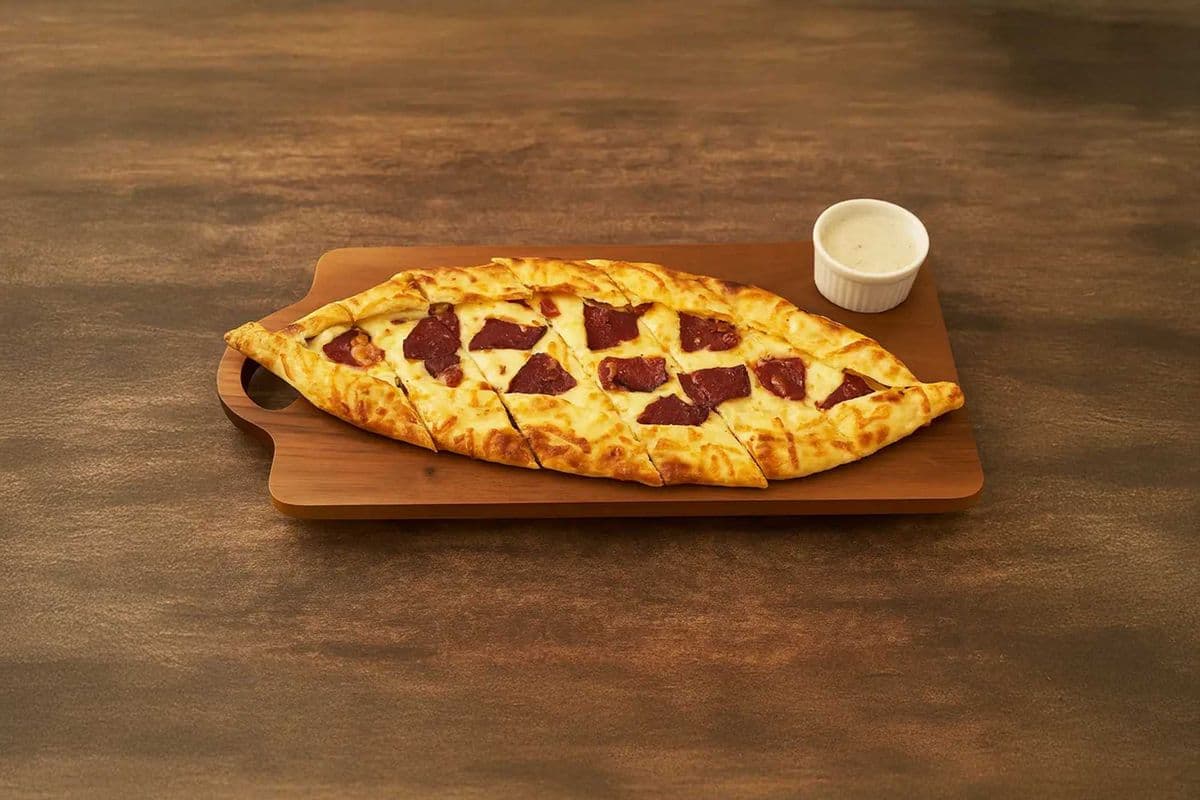 Pastrami Pide