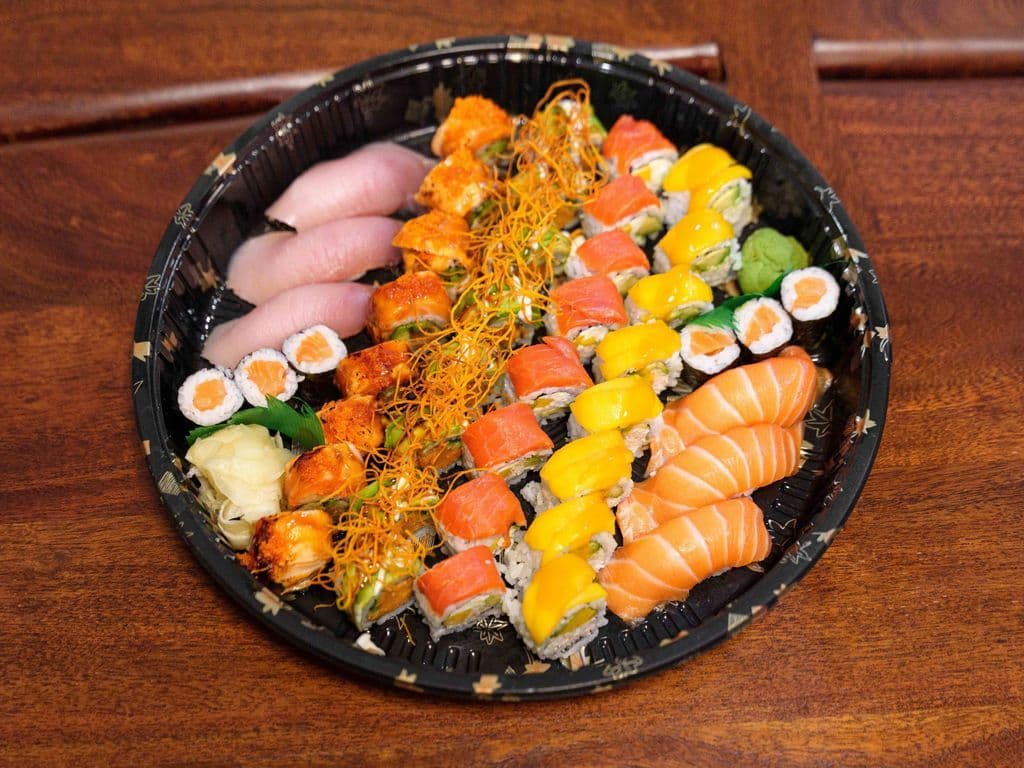 Deluxe Party Tray
