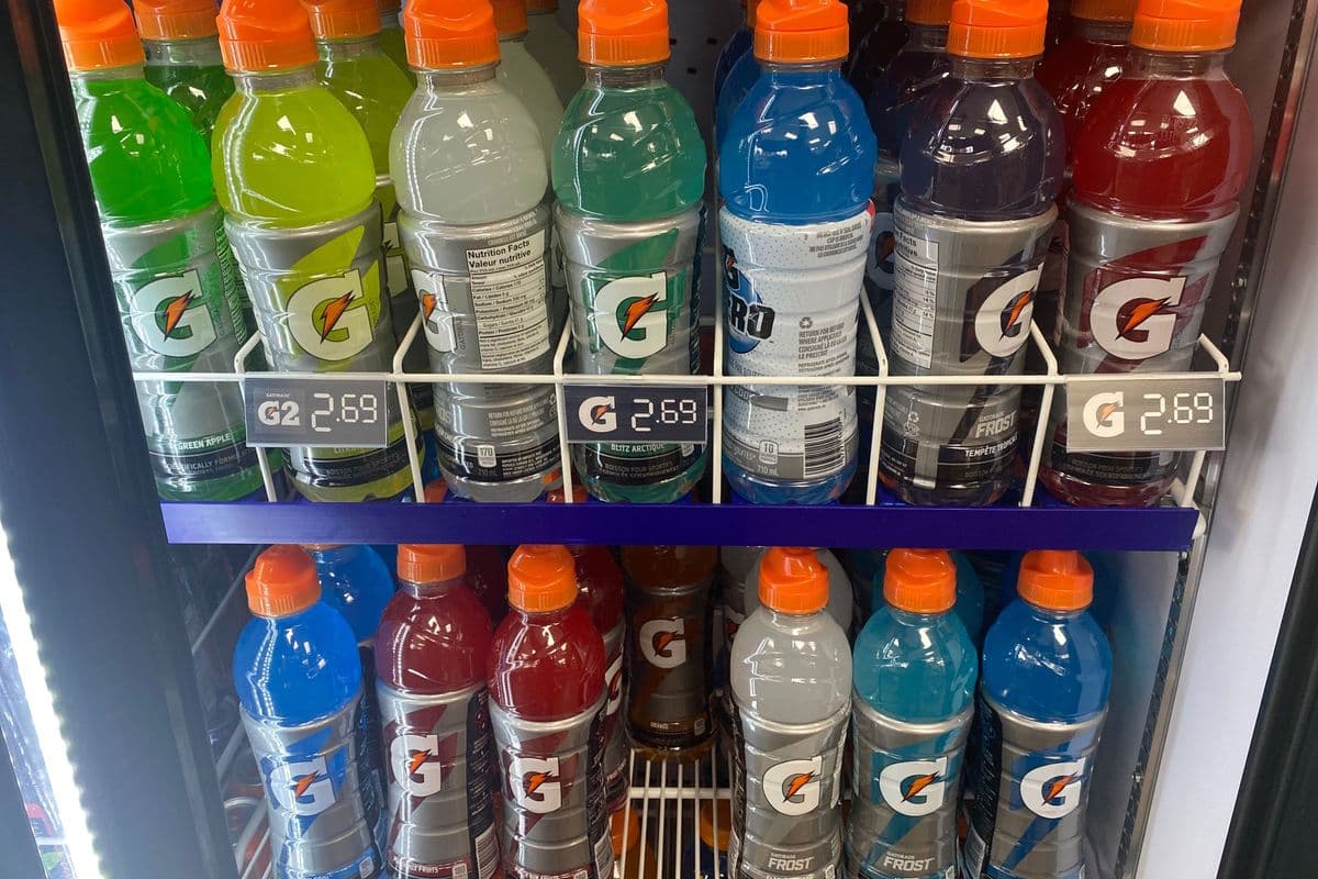 Gatorade (2 cans)