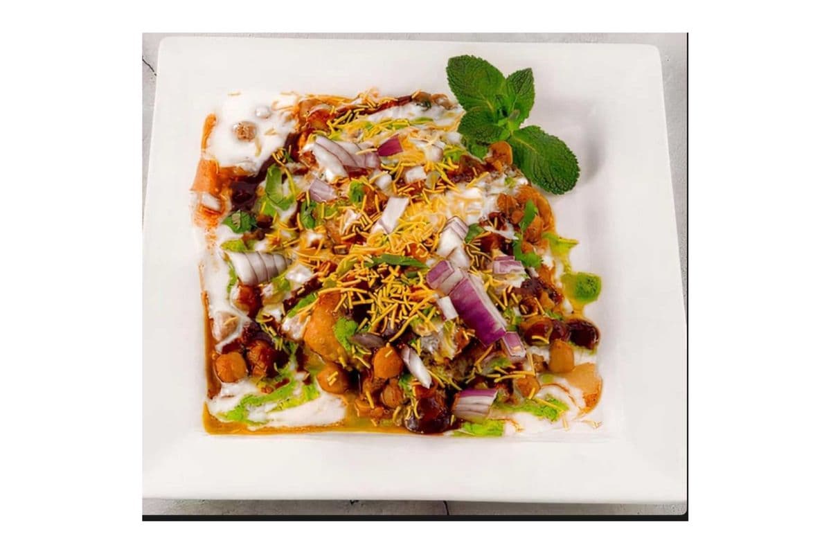 Aloo Tikki Chaat