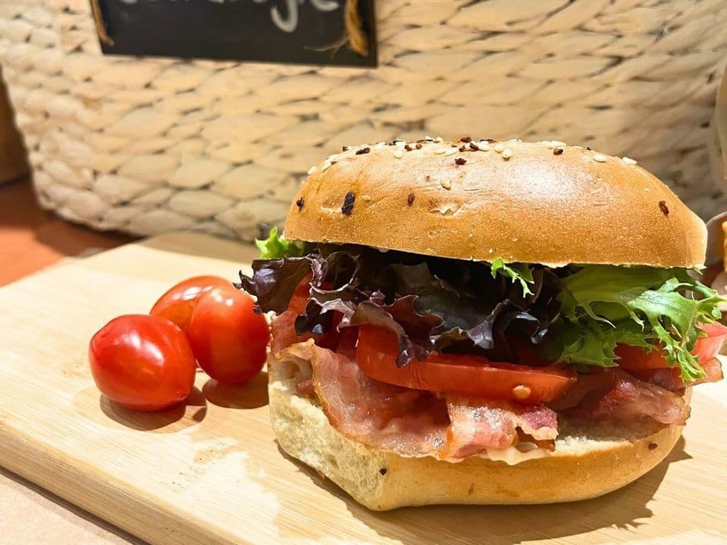 BLT Bagel