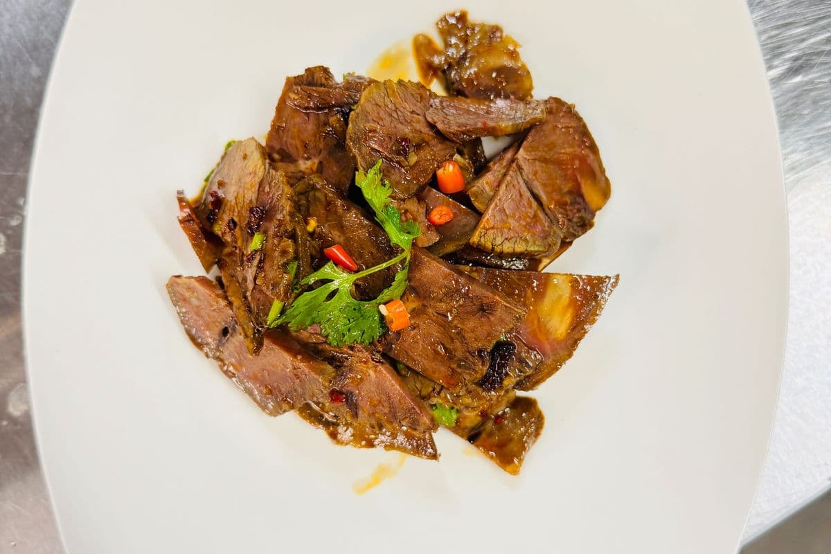 B7 酱牛肉 Chinese Style Braised Beef 🌶️