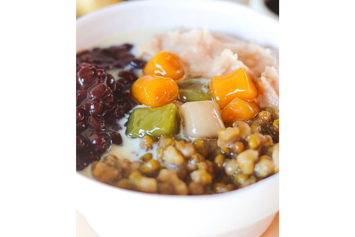 Traditional Ginger Soy Pudding (傳統薑汁濃豆花)