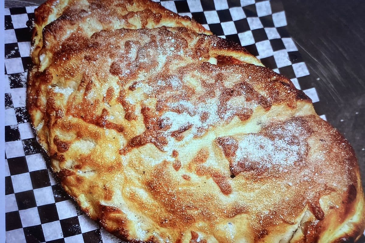 THE GREEK CALZONE