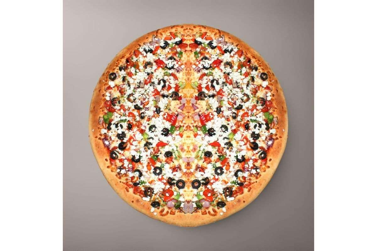 16" Extra-Large Greek Fusion Pizza