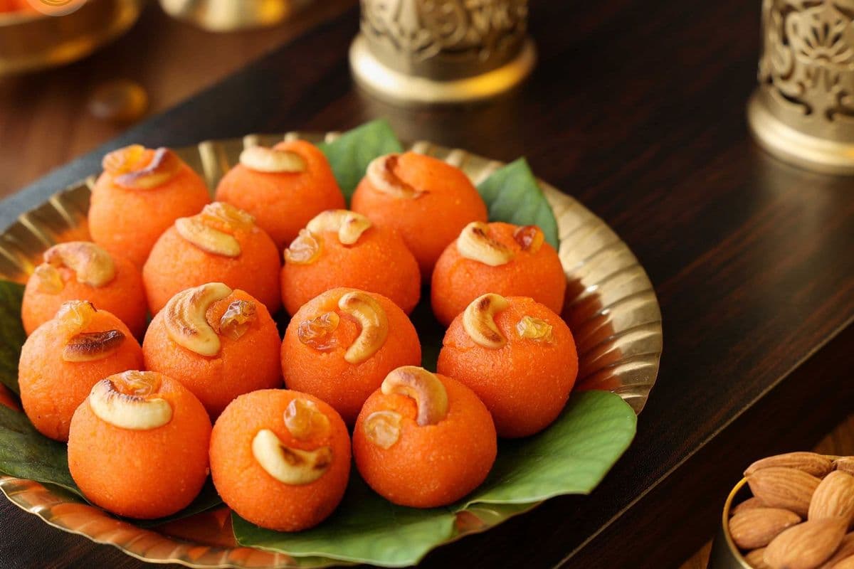 Moti choor Laddu (1 LB)