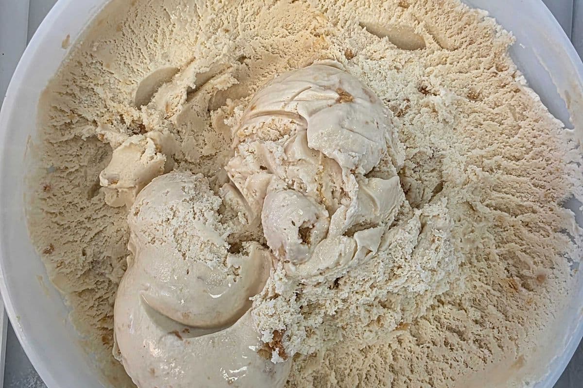 Ice Cream - MAPLE CREAM COOKIE