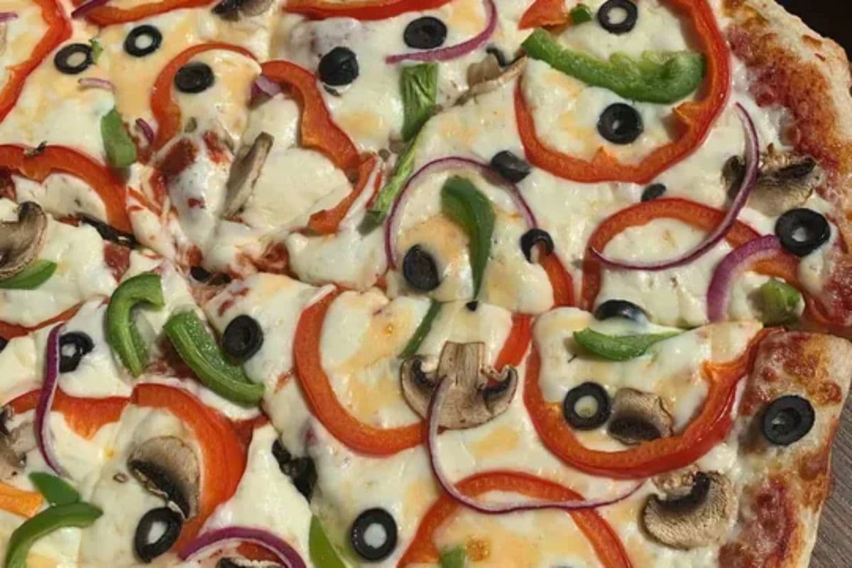 Small Veggie Lovers Pizza