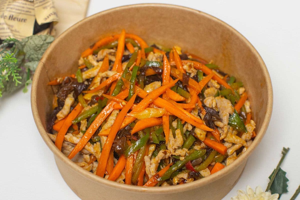 【F1】Stir-fried fish flavored shredded pork 鱼香肉丝