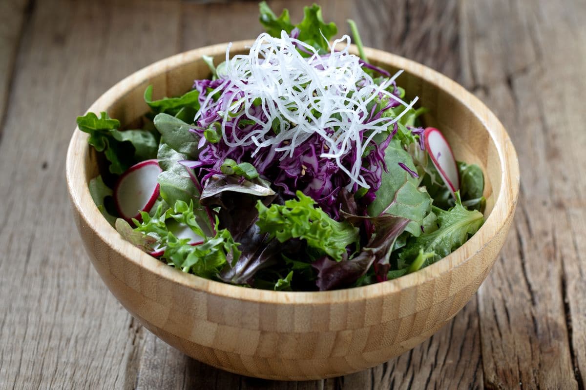A10. Mixed Green Salad 生菜沙拉
