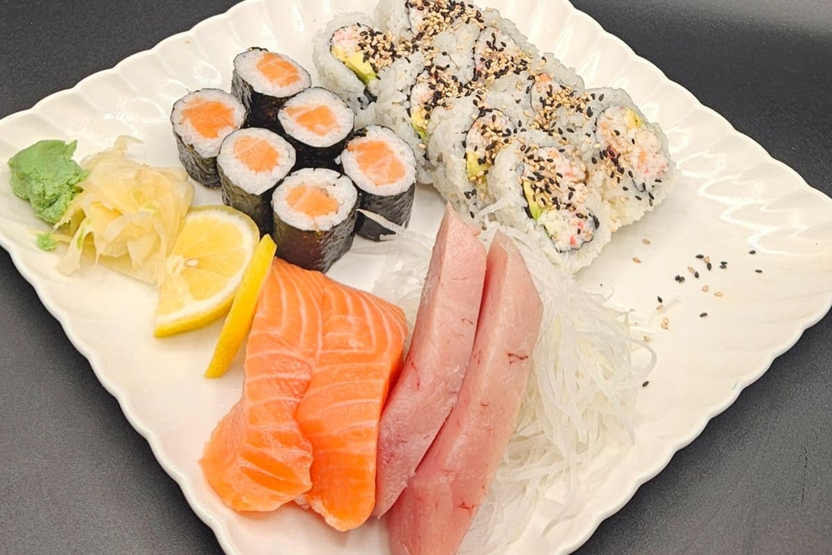 Sashimi Combo (18 pcs)