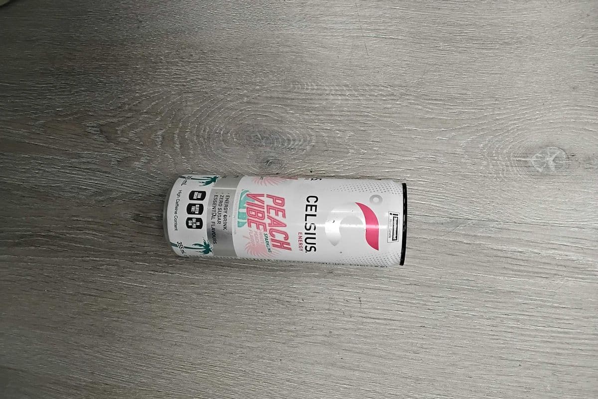 Celsius peach vibe (white peach flavour) (355ml)