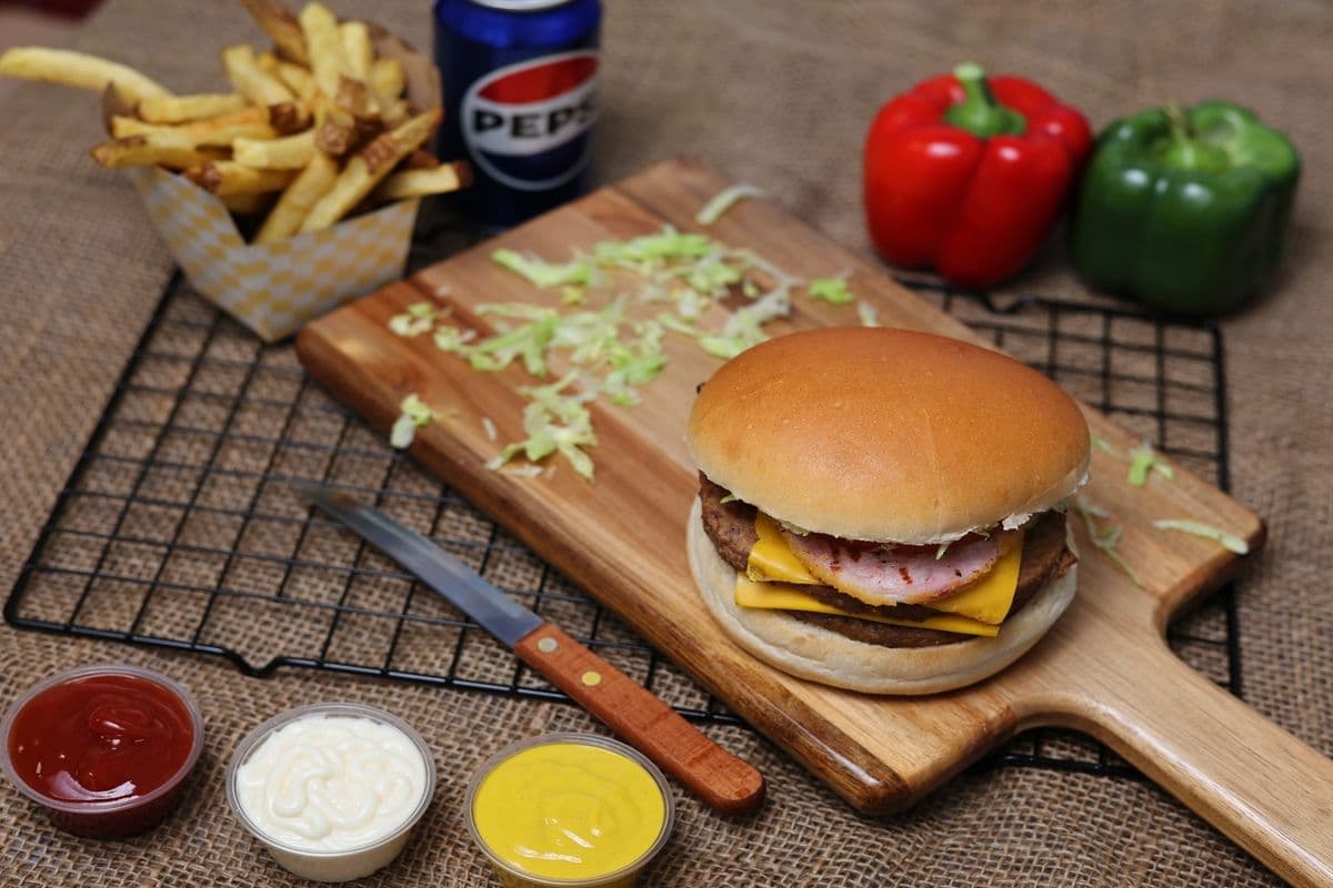 Double Banquet Burger Combo