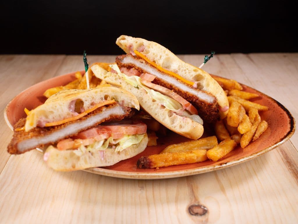 CHICKEN CAESAR WRAP 