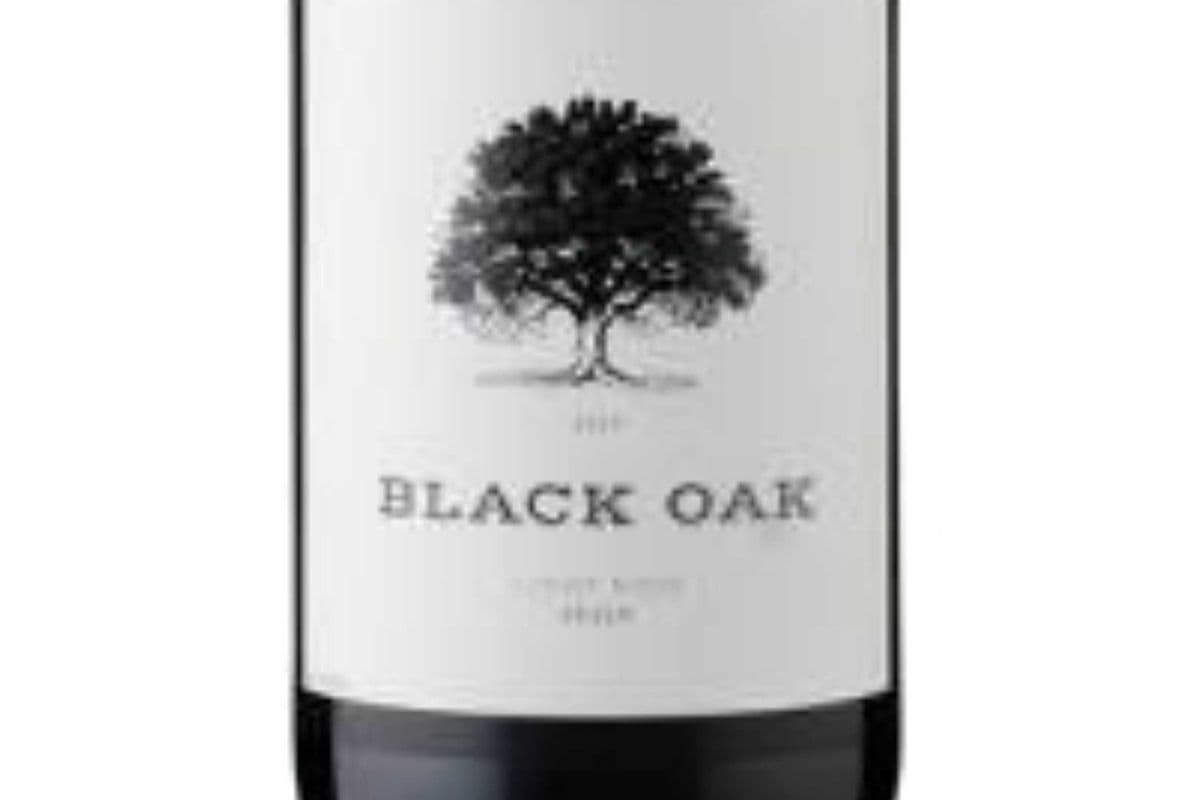 Black Oak Pinot Noir (1 x 750 ml)