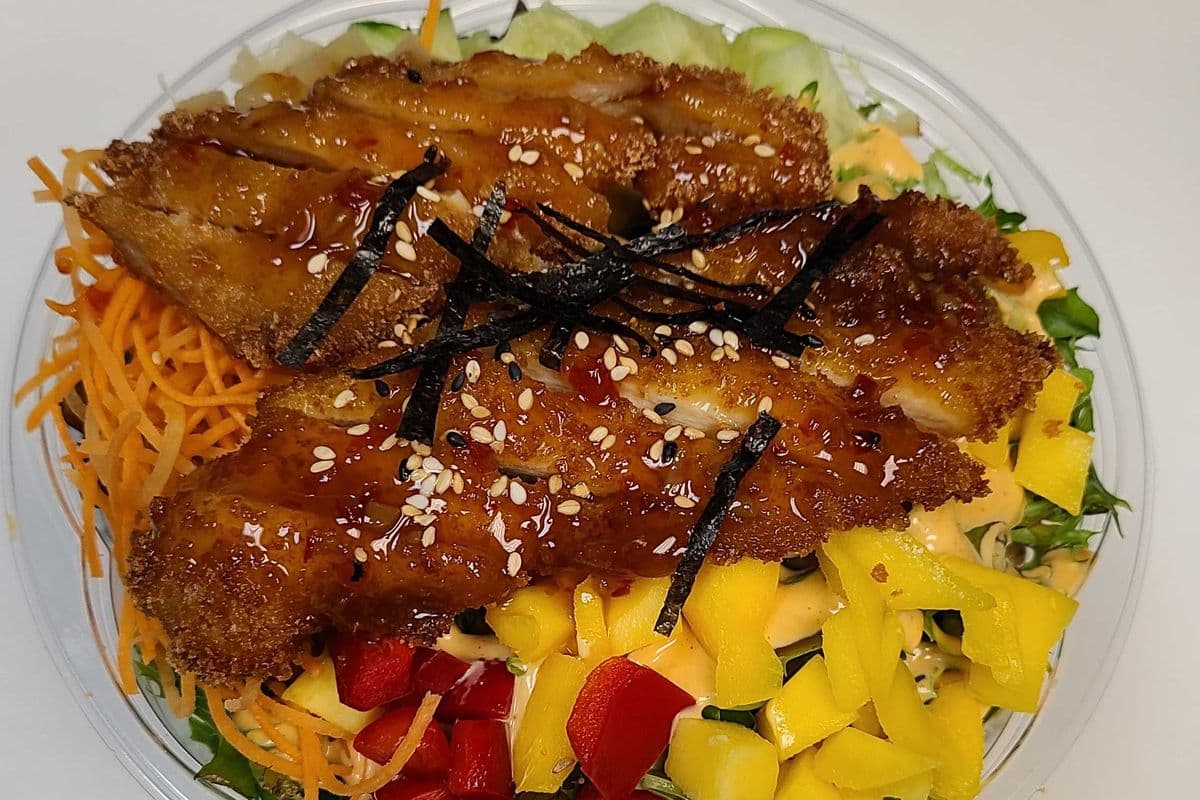 P8. Bol Poké Au Poulet Katsu / Chicken Katsu Poke Bowl