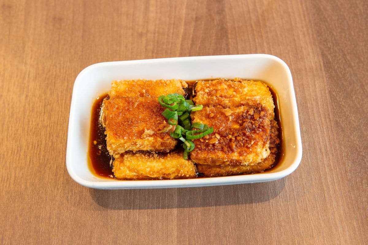 Deep-Fried Tofu Pudding in Garlic Sauce 老皮嫩肉