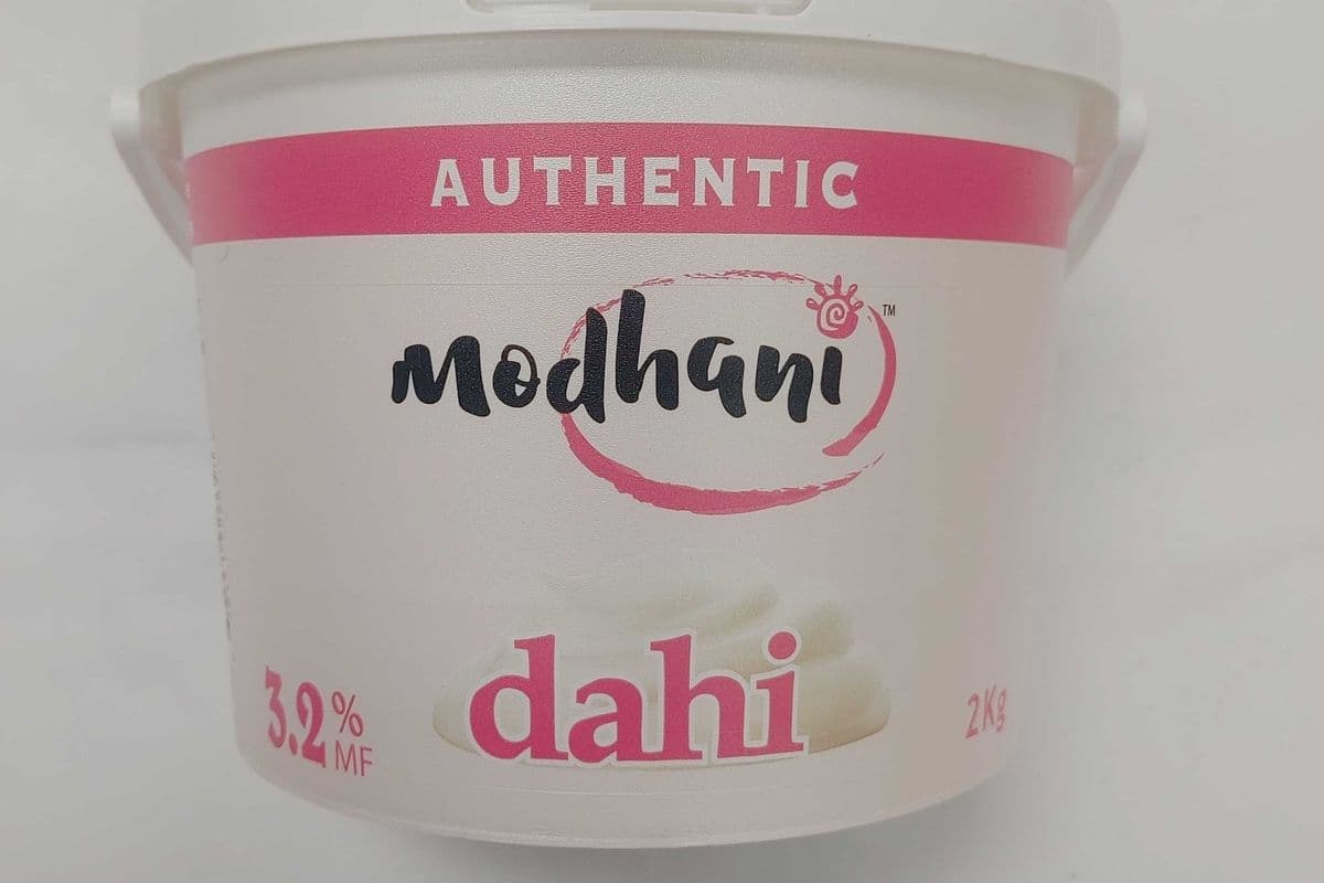 Modhani Authentic 3.2% Dahi (2 Kg) (80 Cal)