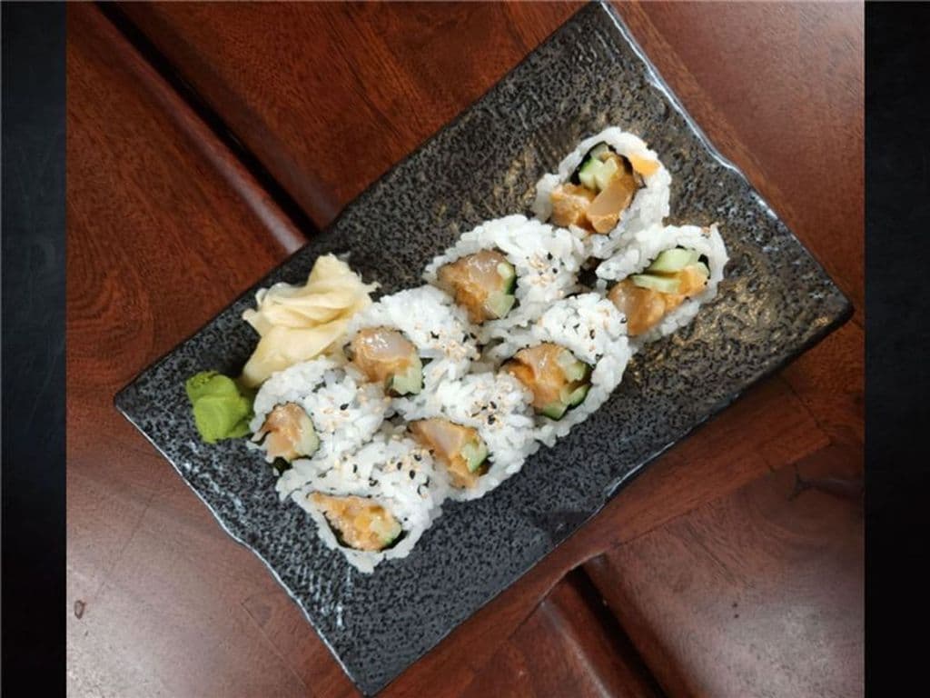 Chopped Scallop Roll*