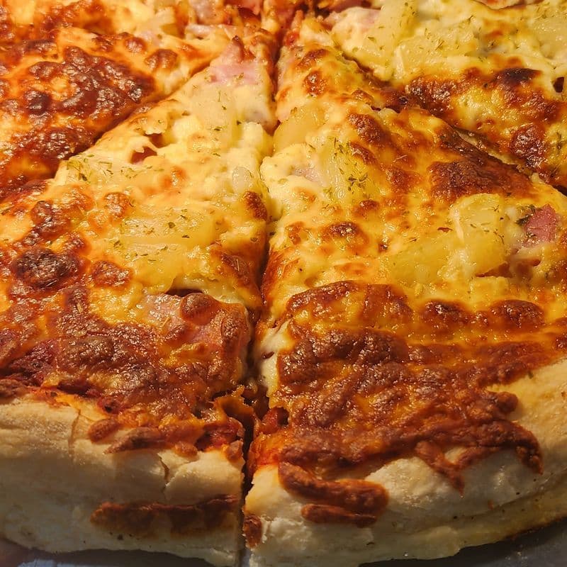 Hawaiian Pizza