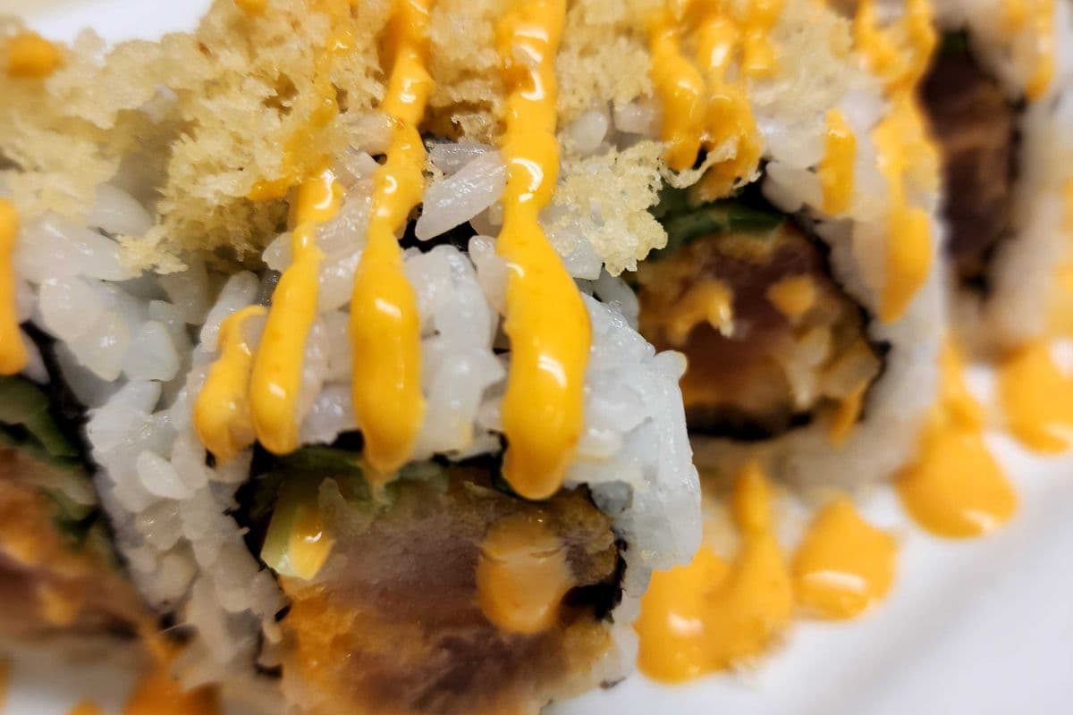 Crunch Spicy Tuna Roll (8 pcs)