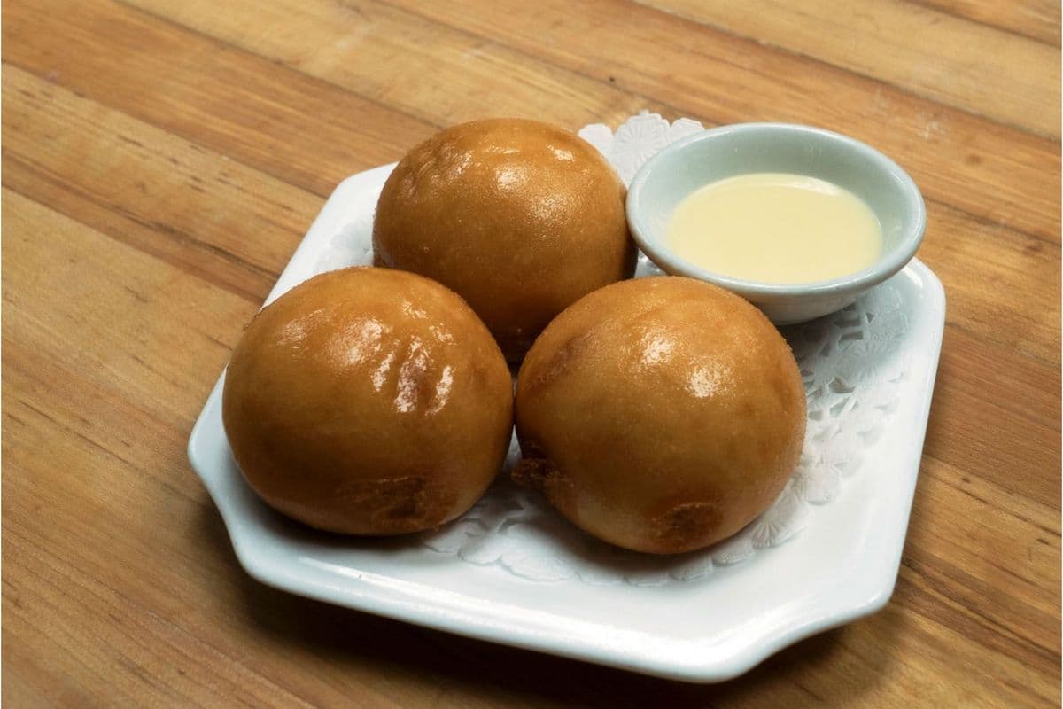 419. Deep Fried Creamy Custard Buns 炸奶皇包