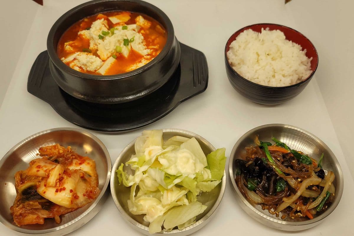 kimchi Stew [ Kimchi jjigae]
