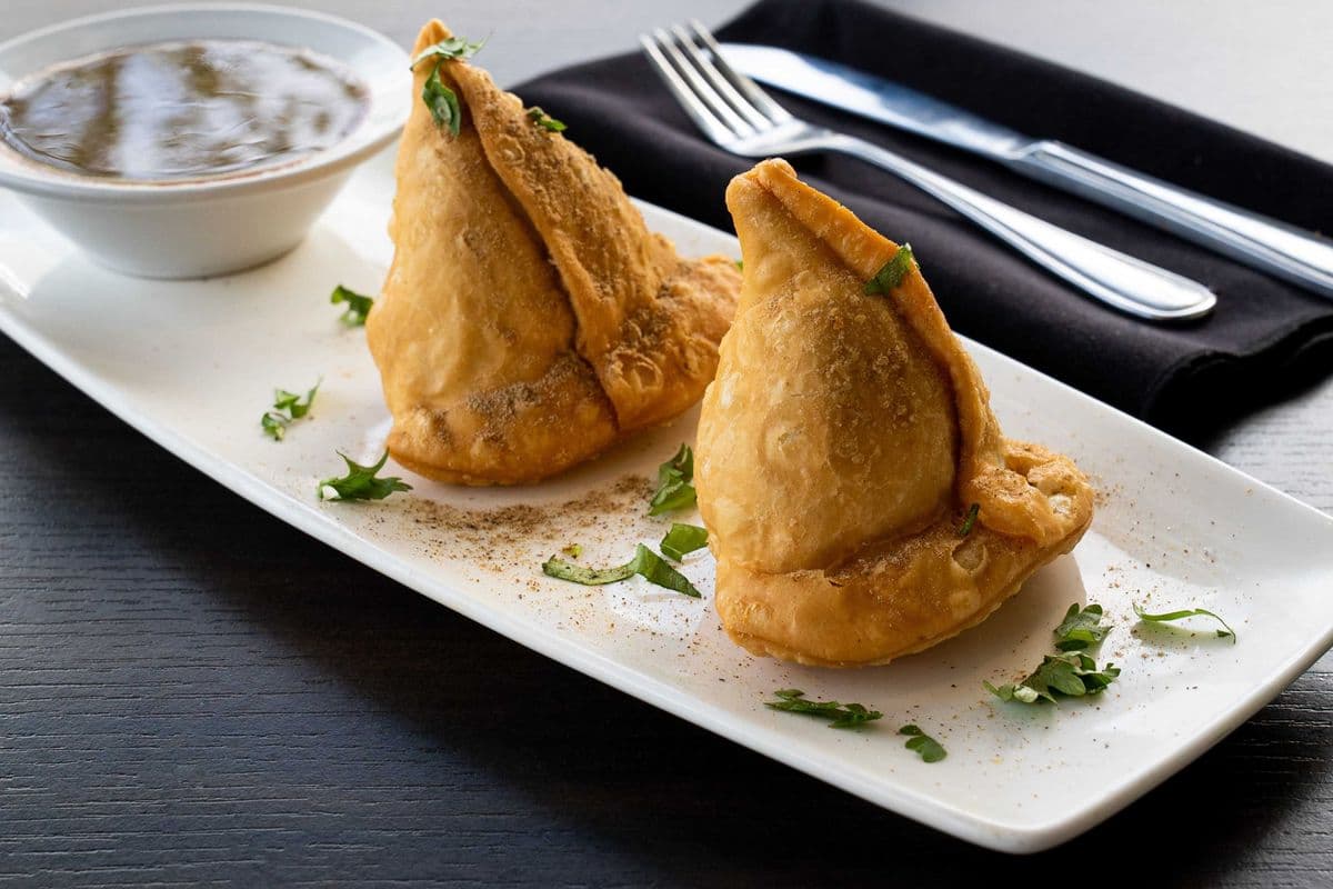 Vegetable Samosas (2 pcs) - VG