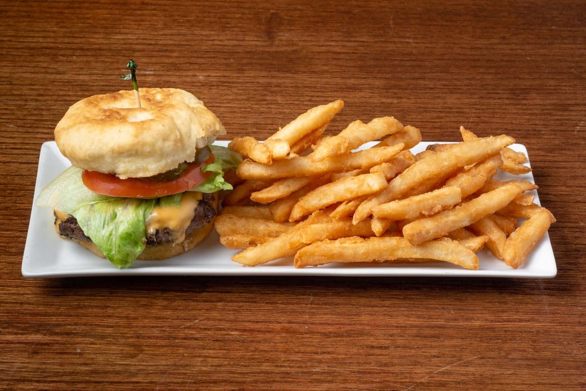 Papa T's Loaded Bannock Cheeseburger