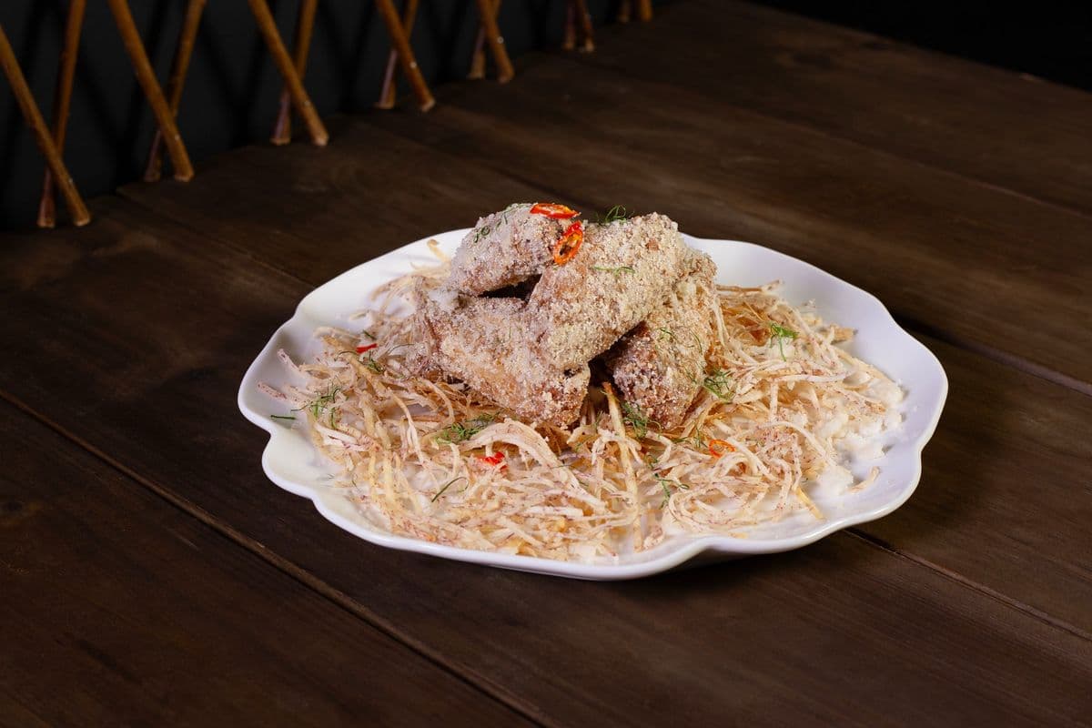 Salt-Dusted Chicken Wings - Canh Ga Rang Muoi