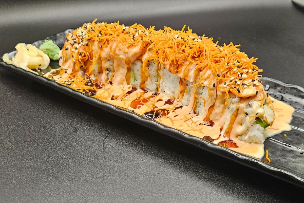 Awesome Roll (8 pcs)