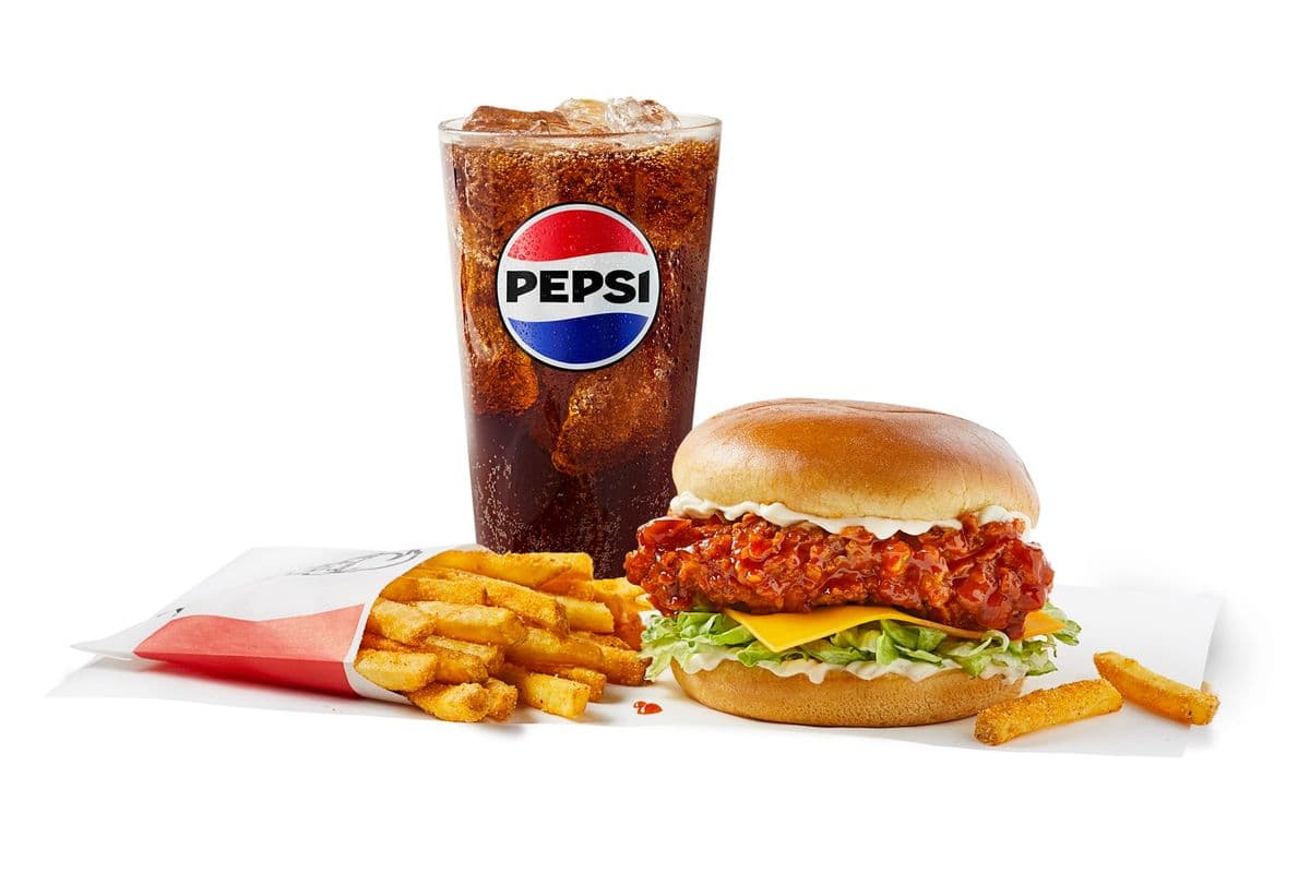 Combo de Sandwich Zinger bien saucé / Zinger Drip Sandwich Combo