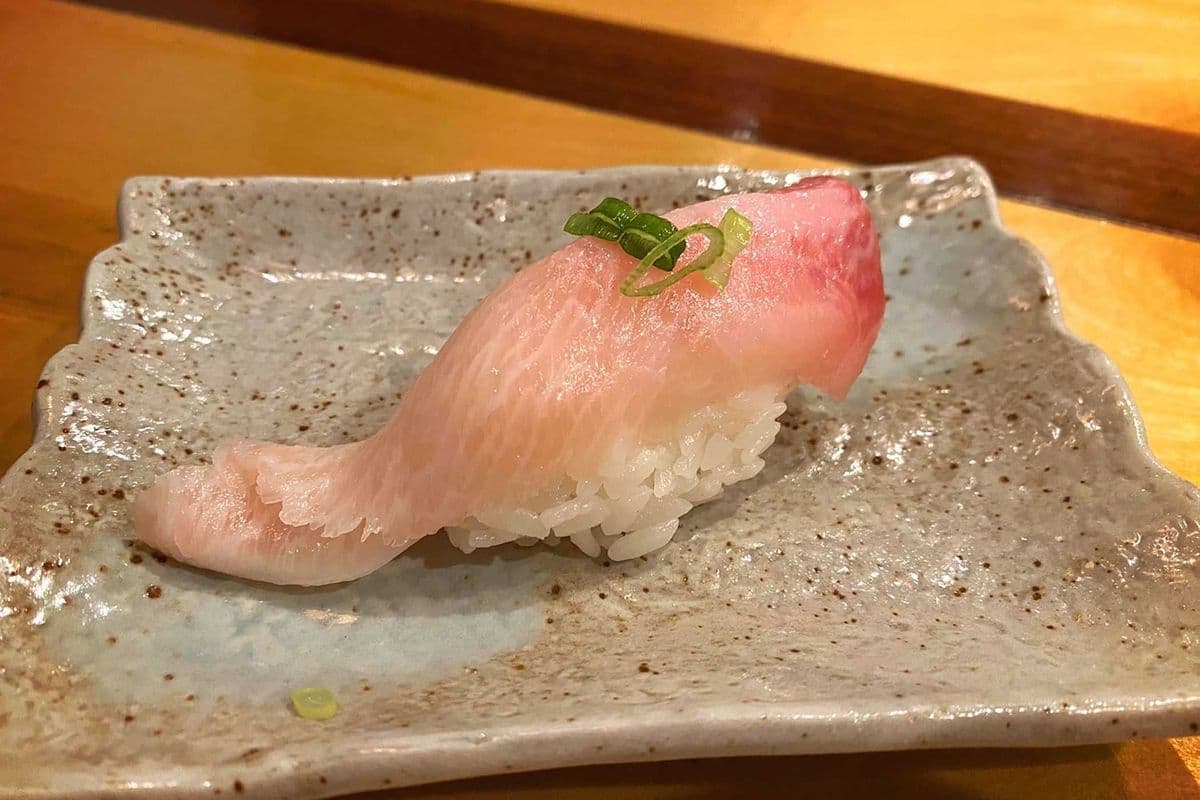 Hamachi / Yellowtail(2 pcs)