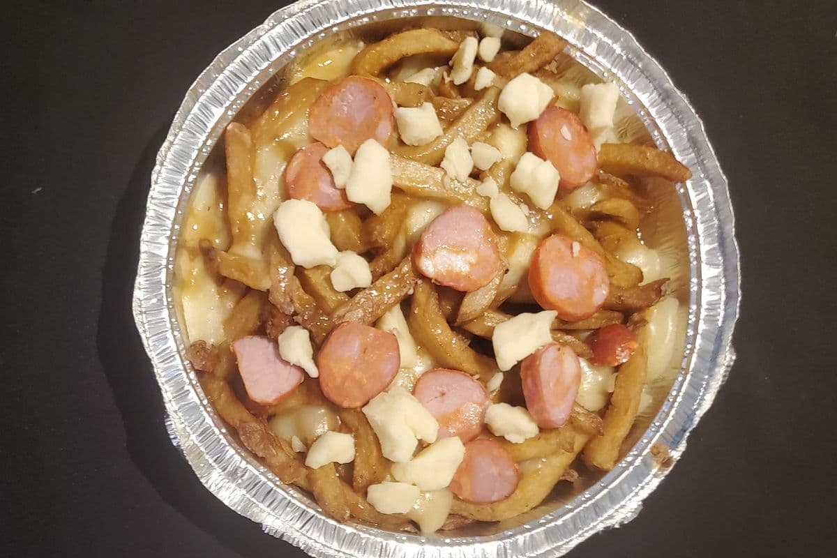Poutine avec Saucisse / Sausage Poutine