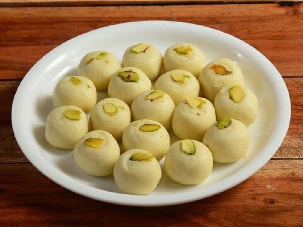 WHITE PEDA